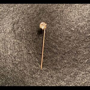Tiny tie/scarf/lapel pin
